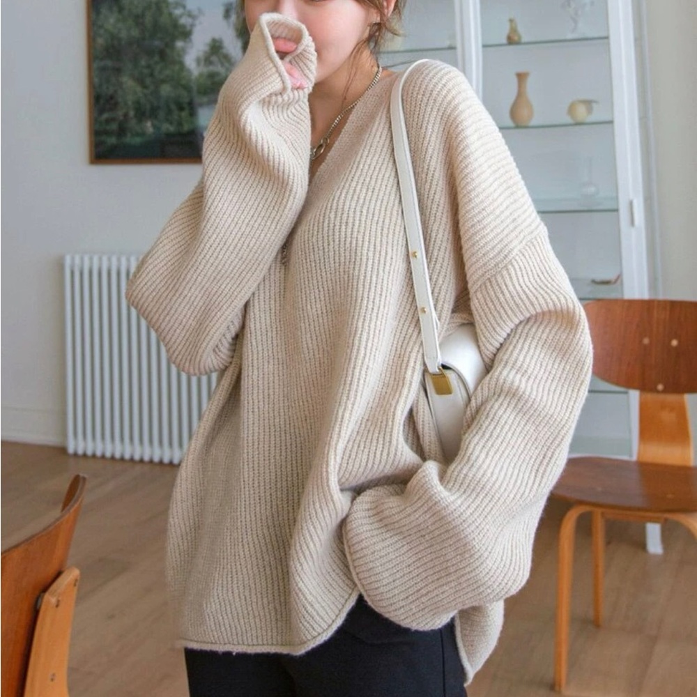 Hand-Made Oversized Beige Winter/Fall Sweater Kor… - image 1